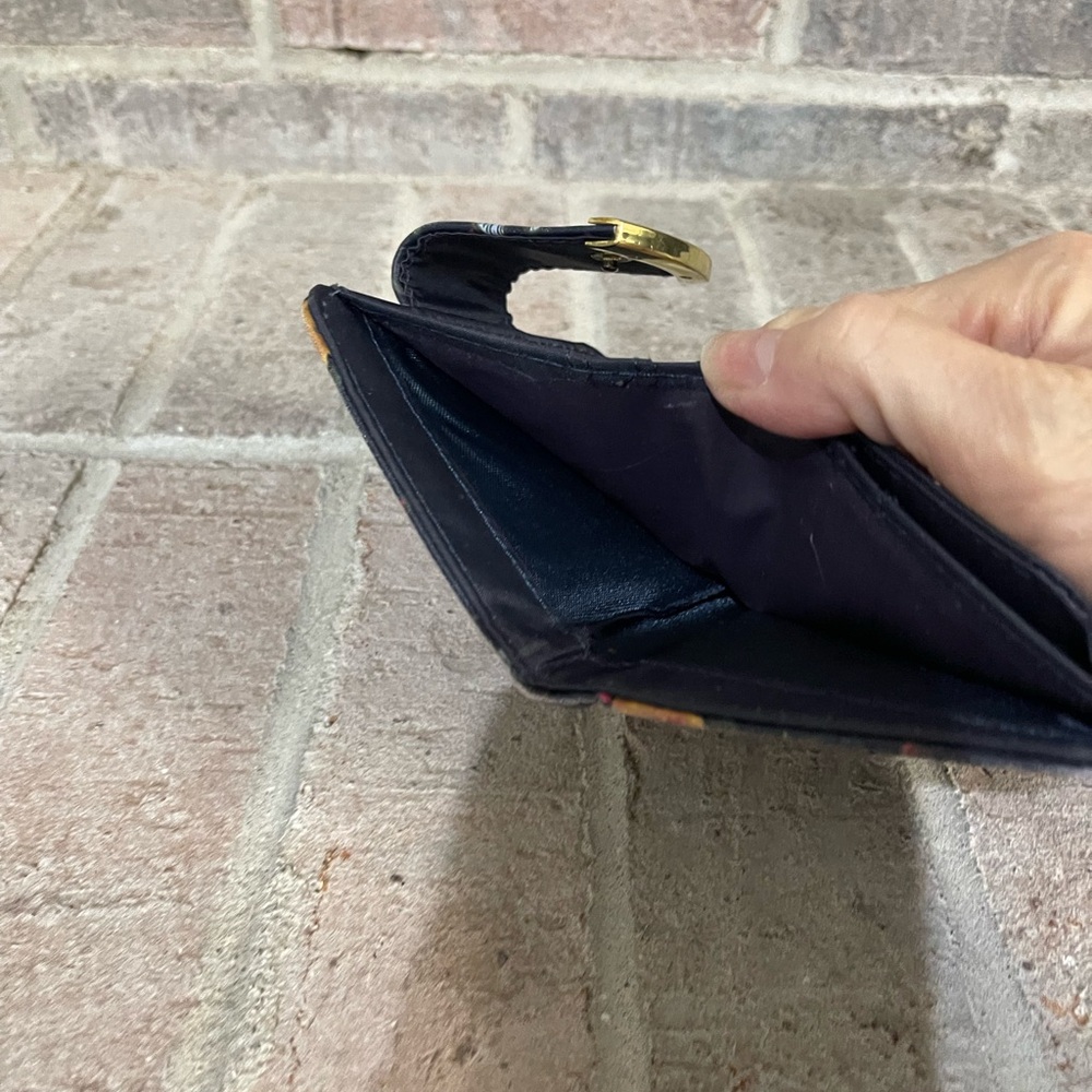 Floral Black Wallet - Picture 7 of 7
